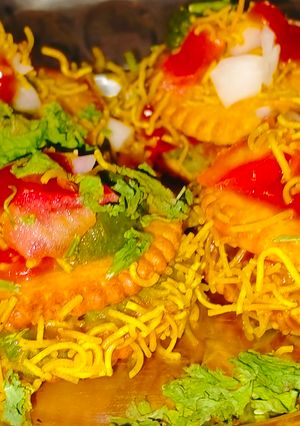 મોનેકો સેન્ડવિચ (Monaco Sandwich Recipe In Gujarati) રેસીપી મુખ્ય ફોટો