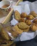 Masala samosa and namkeen gol papdi