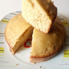 A picture of Simple sponge cake.
