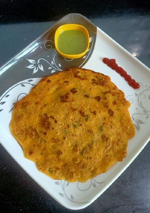 A picture of Besan Chila with veggies.