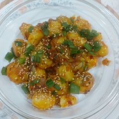 A picture of Honey chili baby potatoes 🥔.