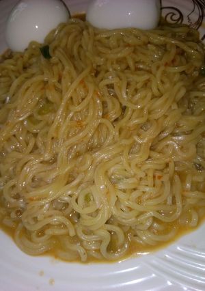 A picture of Noodles jollof.