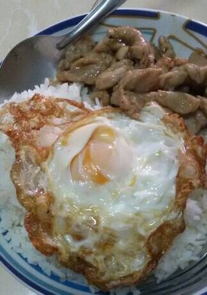 รูปของ หมูชิ้นผัดพริกสด