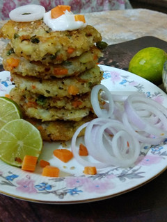 A picture of Healthy Daliya Patties in less oil.