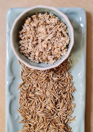 Una foto de Avena fermentada 🌾 Receta básica para preparaciones dulces o saladas 🥣