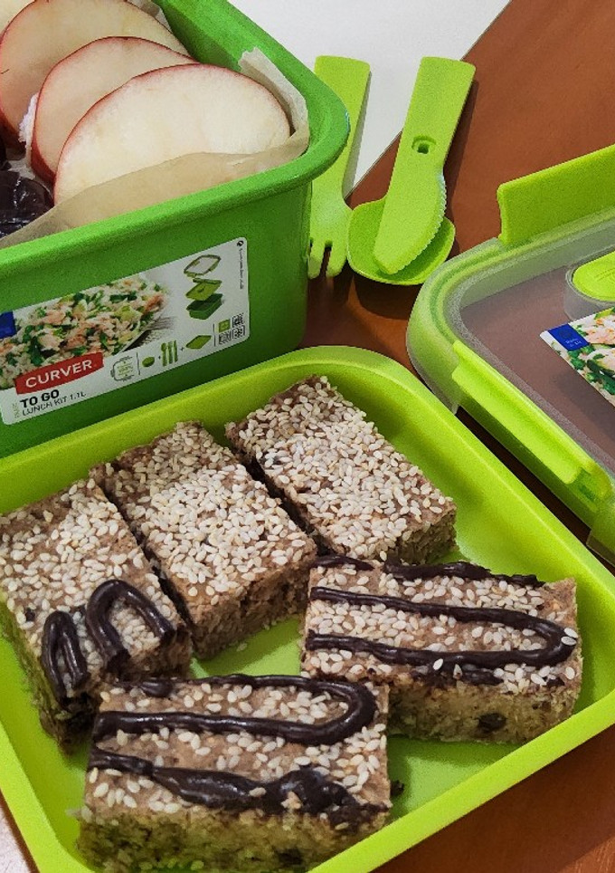 Házi zabszelet/egergiaszelet (glutén-,tej- és hozzáadott cukortól mentes) recept fotója