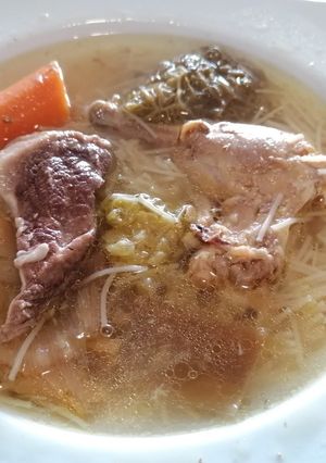 Una foto de 179. Caldo de verduras y carne / Cocción lenta