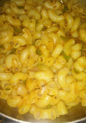 A picture of Macaroni.