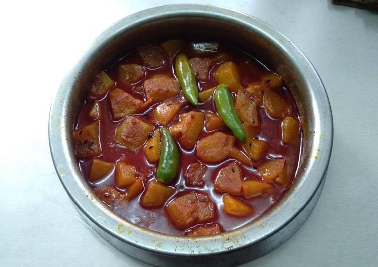 Steps to Prepare Quick Aaloo pepper dalna