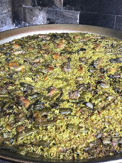 Una foto de Paella valenciana