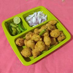 A picture of Dal vada.