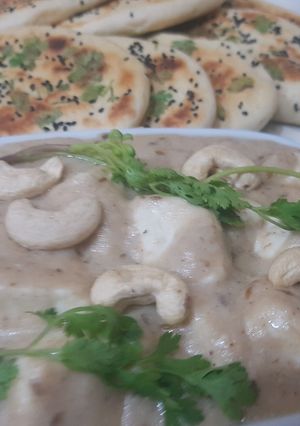 A picture of Lajawab White Gravy Khoya Paneer wth Kulcha Recipe I Khoya Paneer wth Kulcha Recipe.
