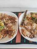 Churrascos de pollo asados al horno y salteado de verduras