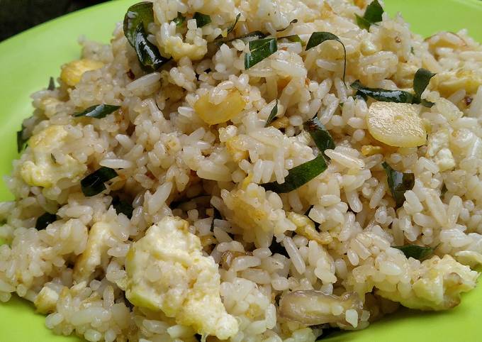 Nasi Goreng Daun Jeruk