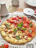 Pizza Singkong Merah Putih dengan Teflon