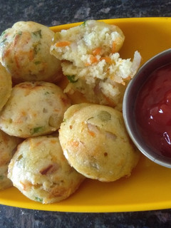 वेजिटेबल अप्पे (Vegetable appe recipe in Hindi) रेसिपी मुख्य फोटो