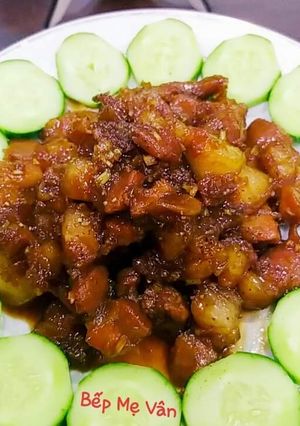 Hình của món Thịt kho mắm ruốc.