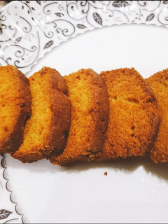 A picture of Cake Rusk.