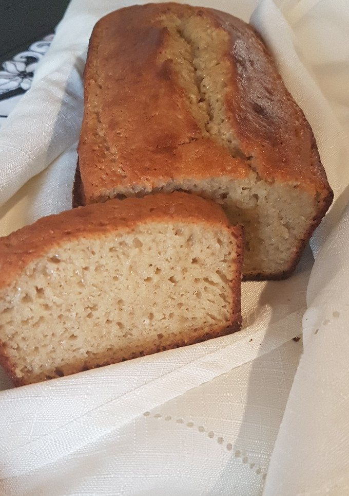 Una foto de Budín banana y dulce de leche 🍌🍌