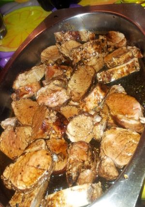Una foto de Lomitos al horno con salsa de ciruelas