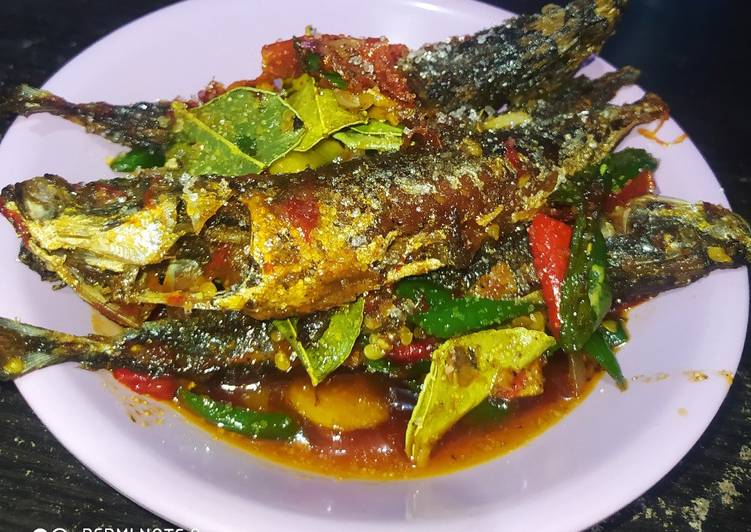 Tumis Pedas Manis Ikan Layang