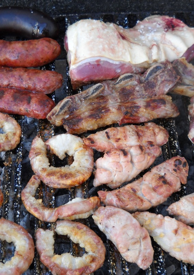 Una foto de Fuego = parrillada, duo perfecto