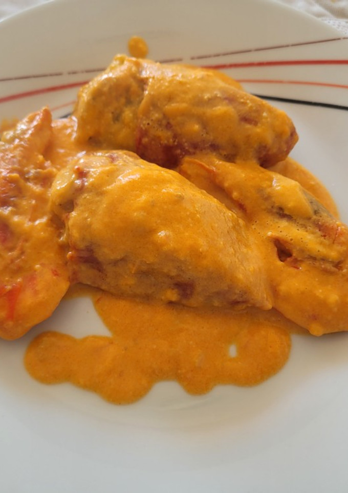 Una foto de Pimientos rellenos de merluza y rape