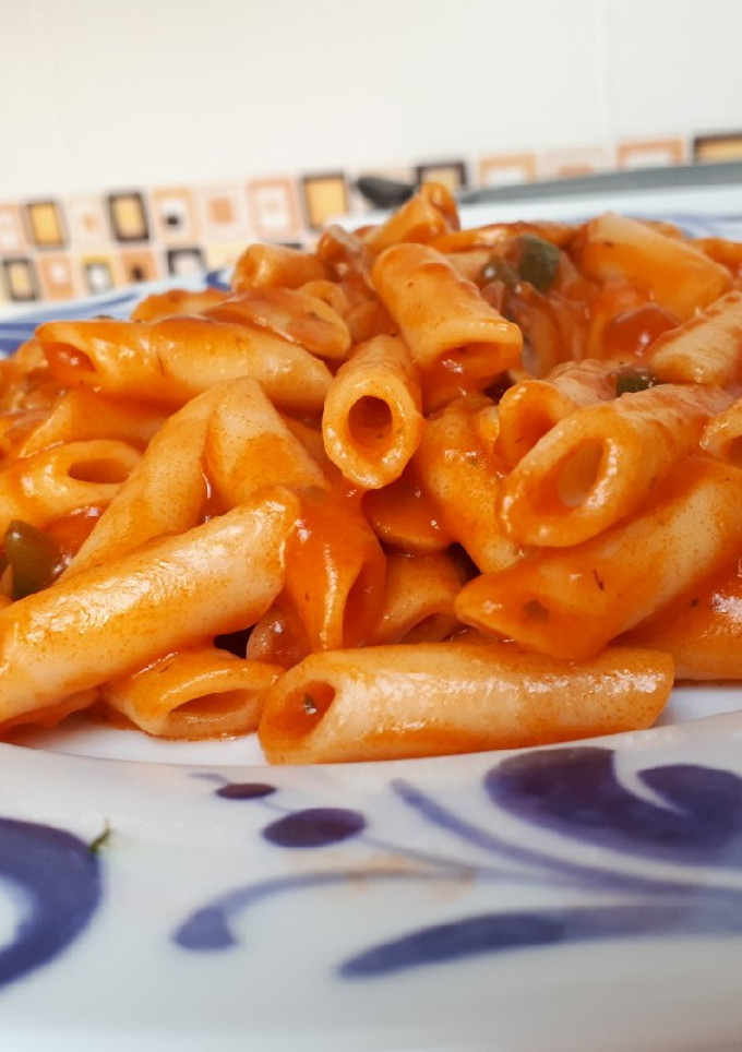 Una foto de Macarrones con verduras