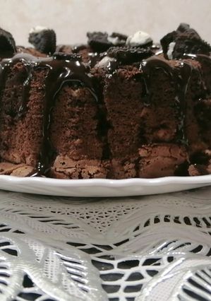 A picture of Chocolate Brownie With Oreo.