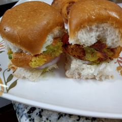 A picture of Mumbai's famous popular dish vada pav.