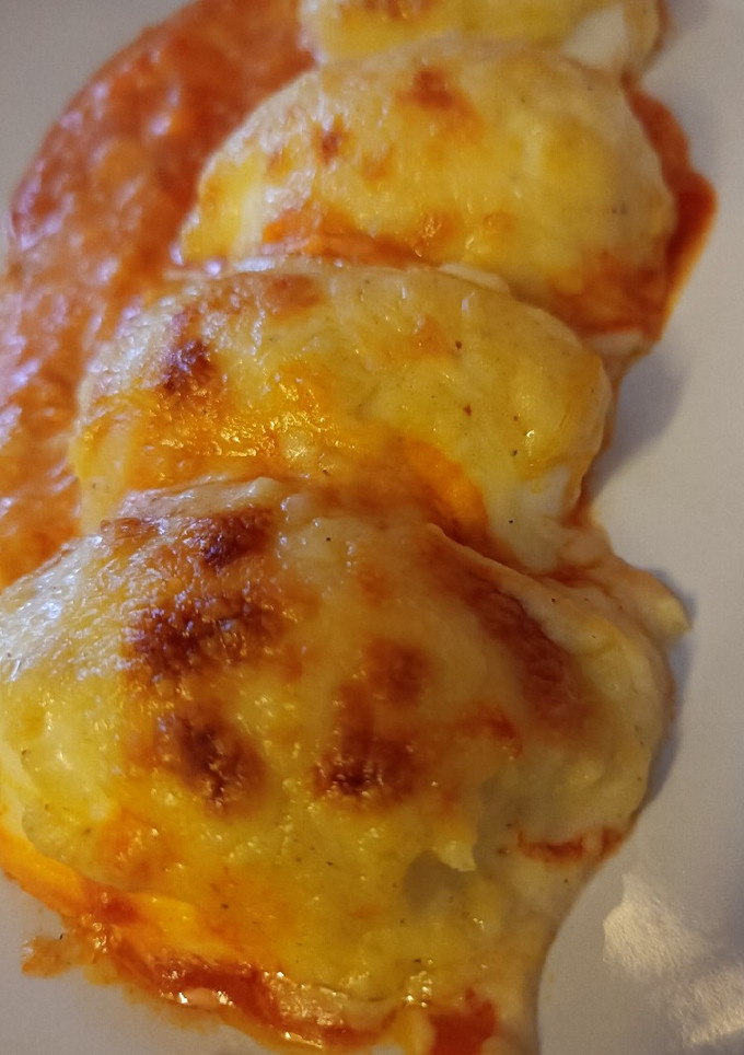 Una foto de Huevos rellenos gratinados