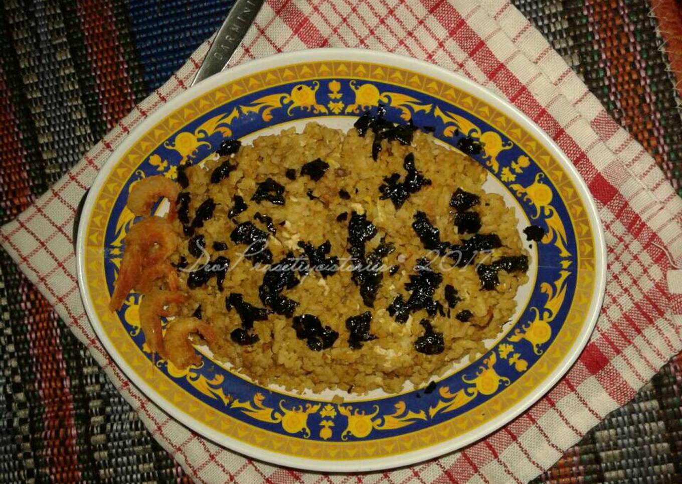 Cheesy-Seaweed Fried Rice