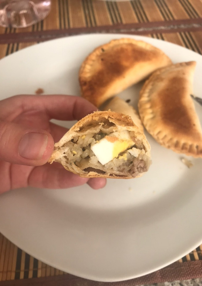 Una foto de Empanadas de carne con arroz (andinas)