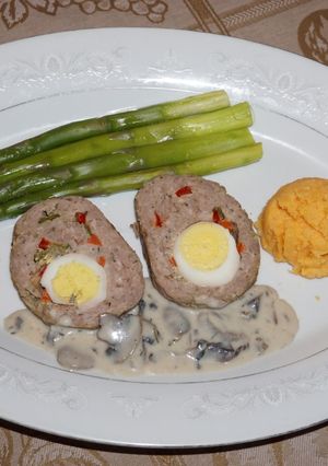 A picture of German Meatloaf with Mushroom Sauce (Jon Style).