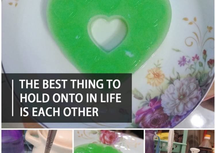 Puding lumut daun pandan