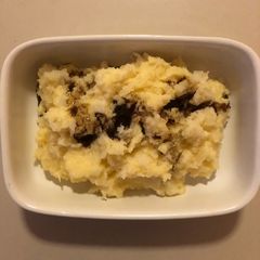 A picture of Parsnip Mash with Pumpkin Seed Oil.