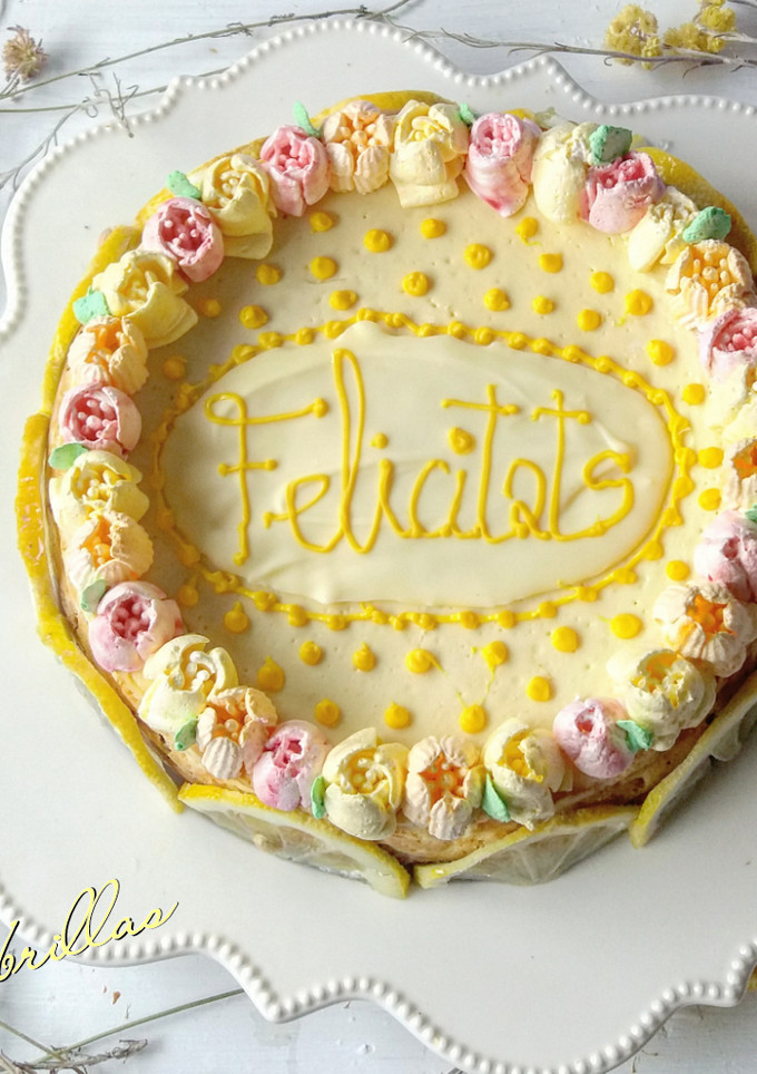 Una foto de Tarta de queso y limón