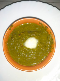 सरसों का साग (Sarson ka saag recipe in Hindi) रेसिपी मुख्य फोटो
