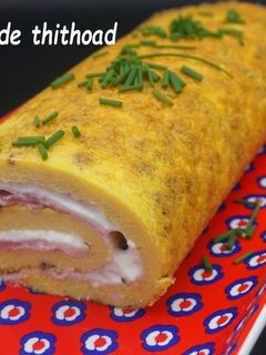 Une photo de Omelette roulée fromage frais et jambon