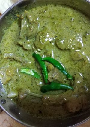 A picture of Namkeen mutton gravy.