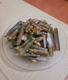 ốc móng tay cháy tỏi