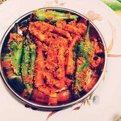 A picture of Instant Tasty yummy chatpattu carrot and green chilli pickle.