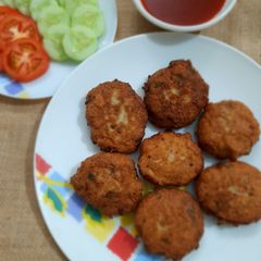 Peanuts & Urad dal Patties A picture of Peanuts & Urad dal Patties.