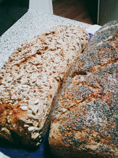 Una foto de Pan de molde integral + mix se semillas