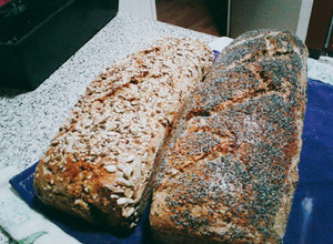 Una foto de Pan de molde integral + mix se semillas