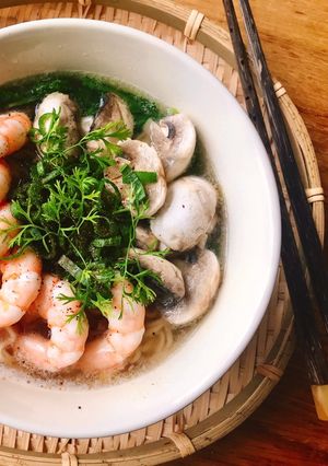 Hình của món Mì Gói Nấu Tôm & Nấm Ăn Liền 10 Phút.