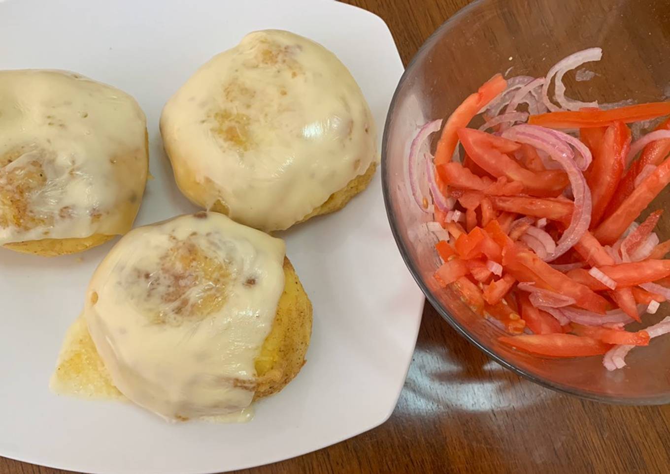 Bombas de carne molida (papas rellenas)