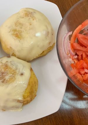 Una foto de Bombas de carne molida (papas rellenas)