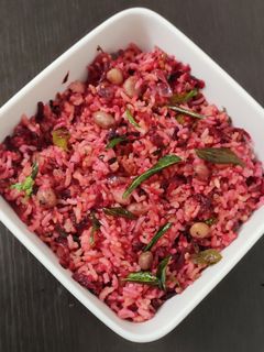 பீட்ரூட், வேர்க்கடலை சாதம் (Beetroot Groundnut rice) (Beetroot verkadalai saatham recipe in tamil) செய்முறை முக்கிய புகைப்படம்