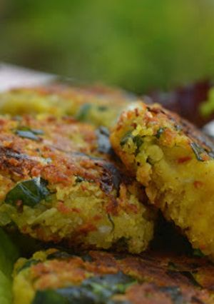 A picture of Oats, Spinach and Dal Patties.